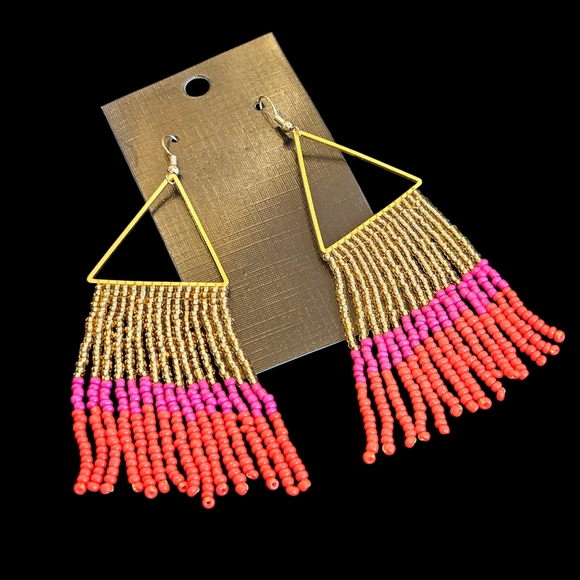 NWT - Handmade Gold and Pink Beaded Triangle Earrings - Picture 5 of 12